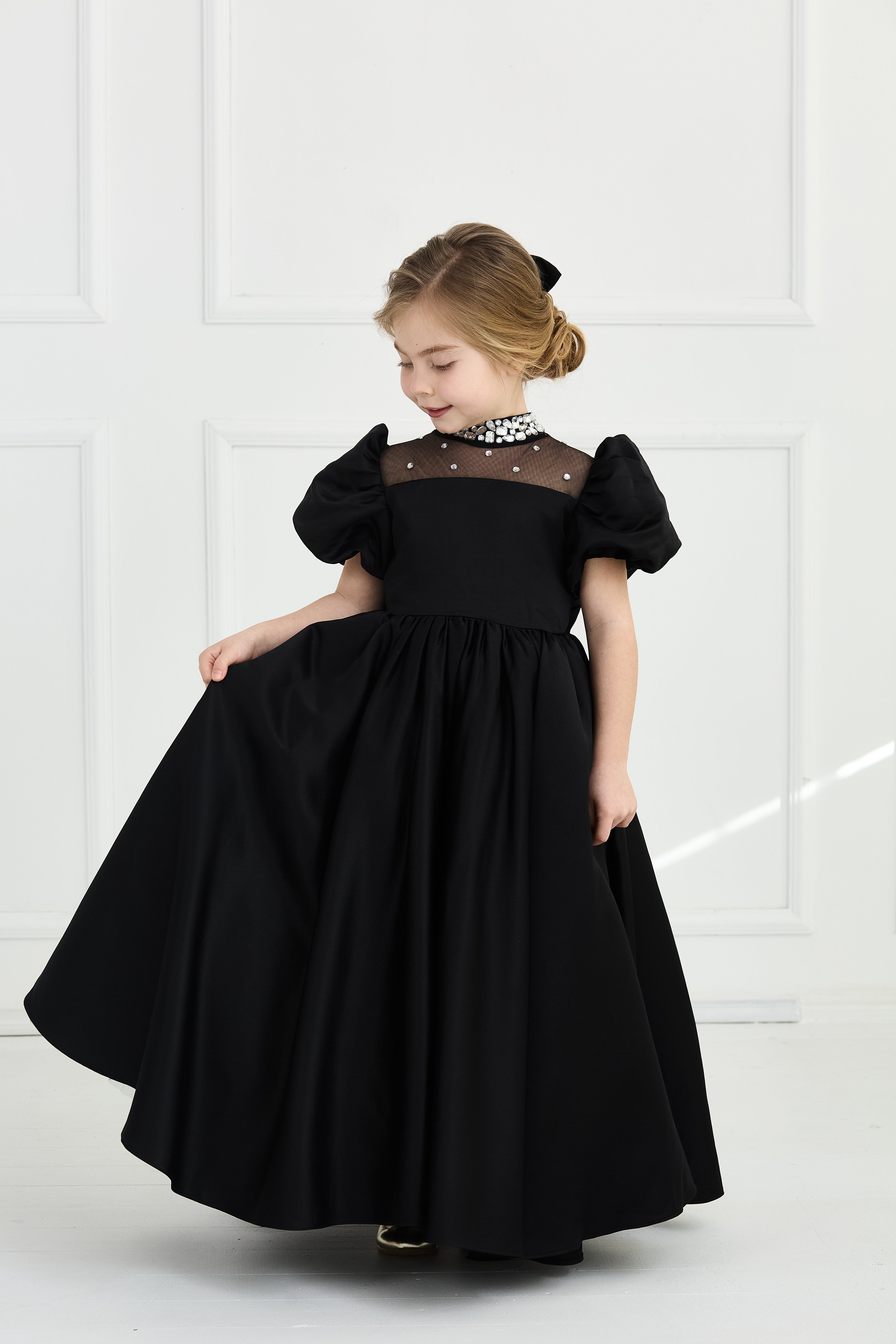 Black Queen Dress