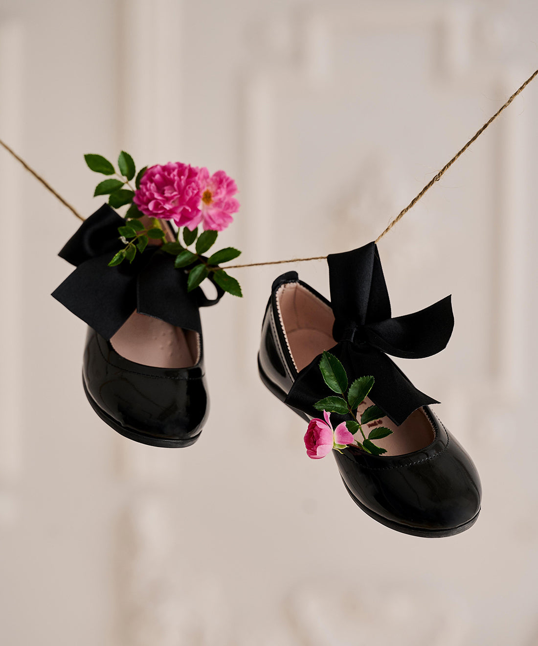 Black Shoes With Ribbon